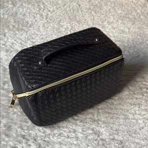 Black Woven Lay Flat Cosmetics Bag